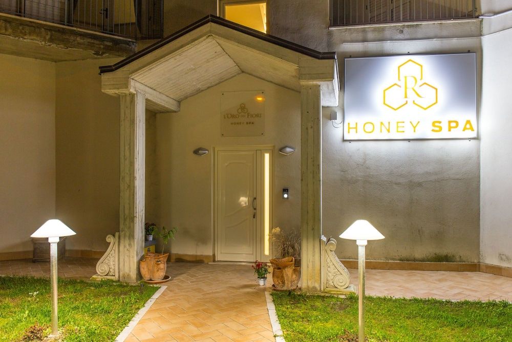 Honey Spa
