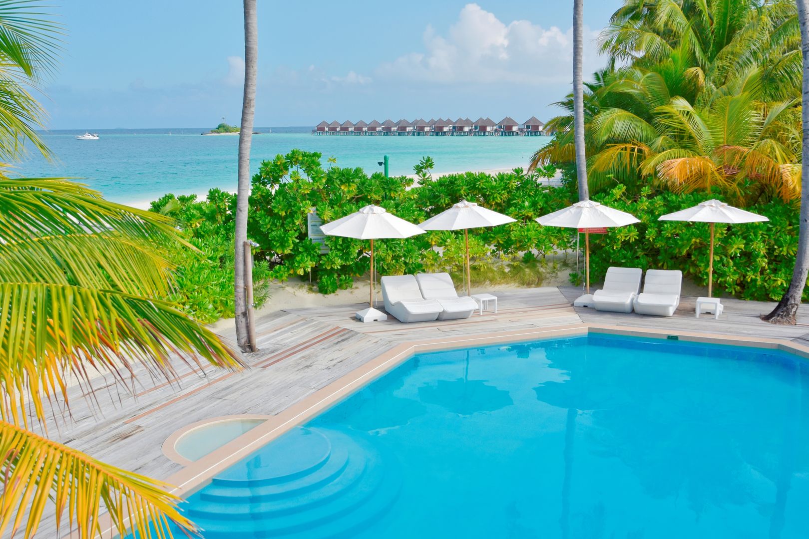 Safari Island Resort & Spa