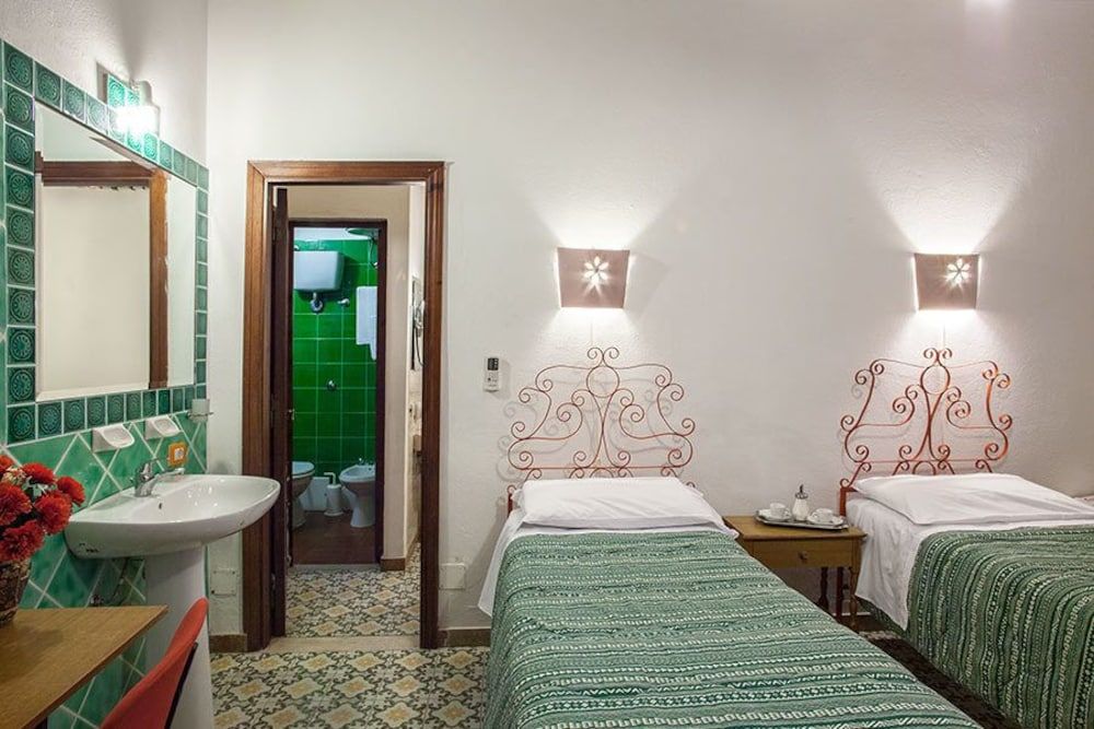 Villarosa Hotel