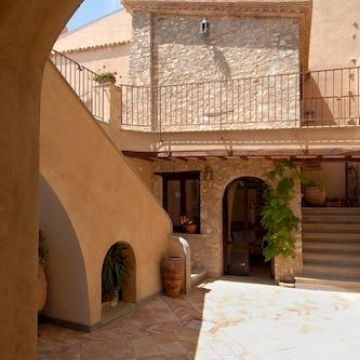 Marulivo Hotel