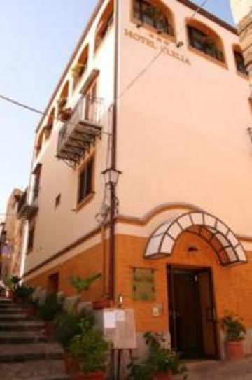 Clelia Hotel & Apartments