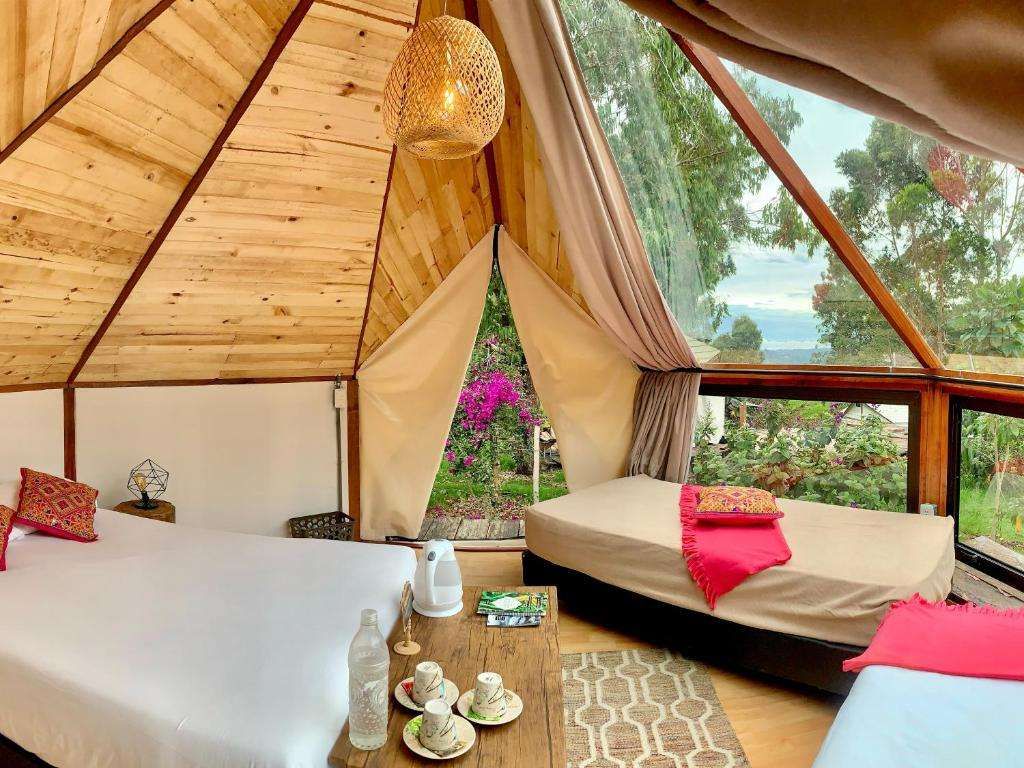 Lumbre Glamorous Camping