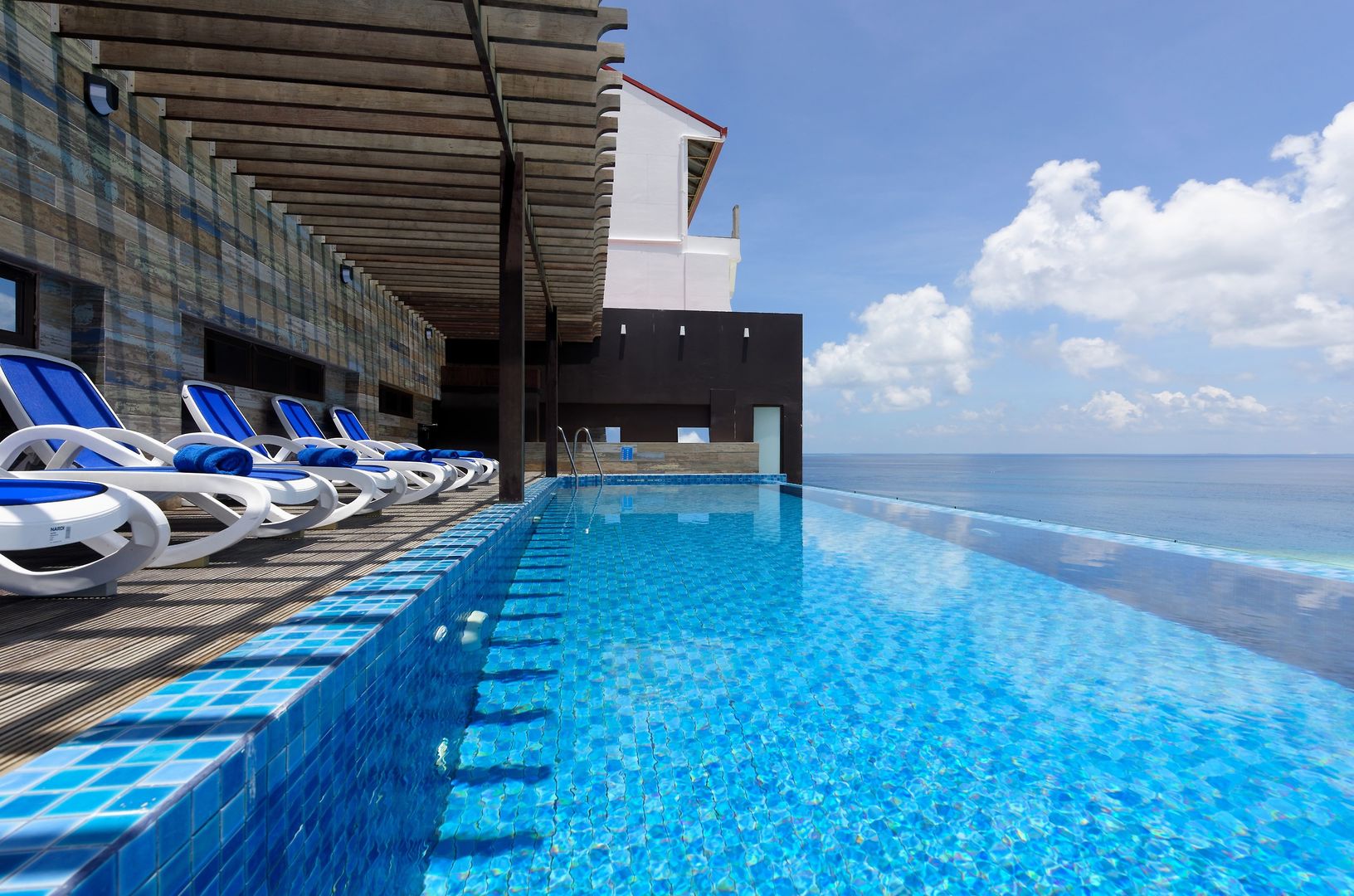 Arena Beach Hotel