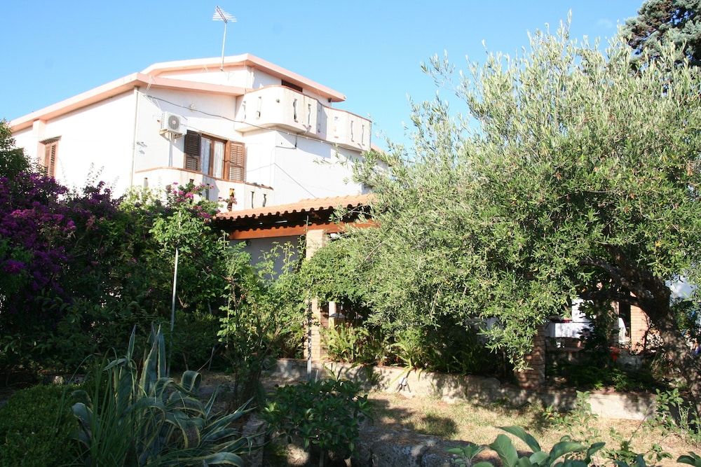Bed & Breakfast Montesole Holiday