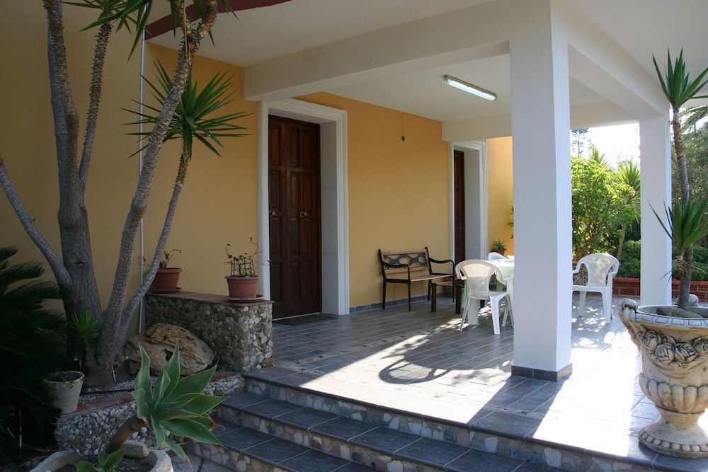 Bed & Breakfast Montesole Holiday