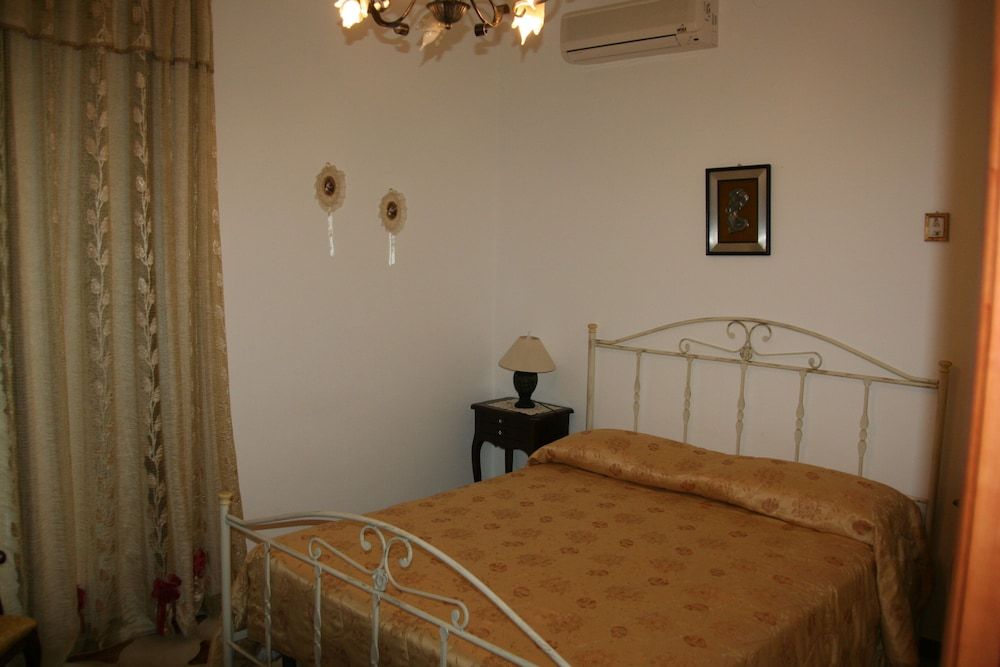 Bed & Breakfast Montesole Holiday