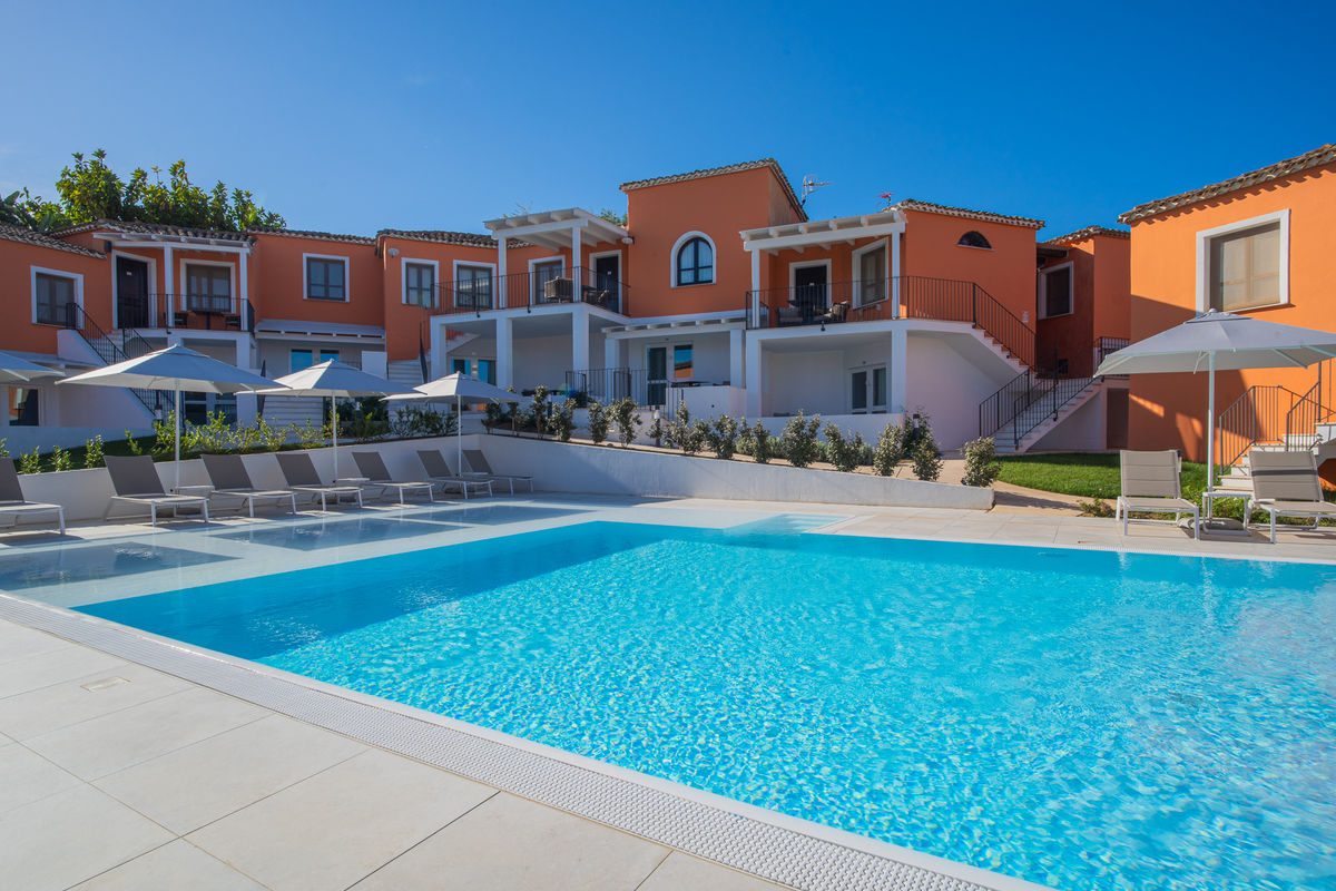 Galanias Hotel & Retreat