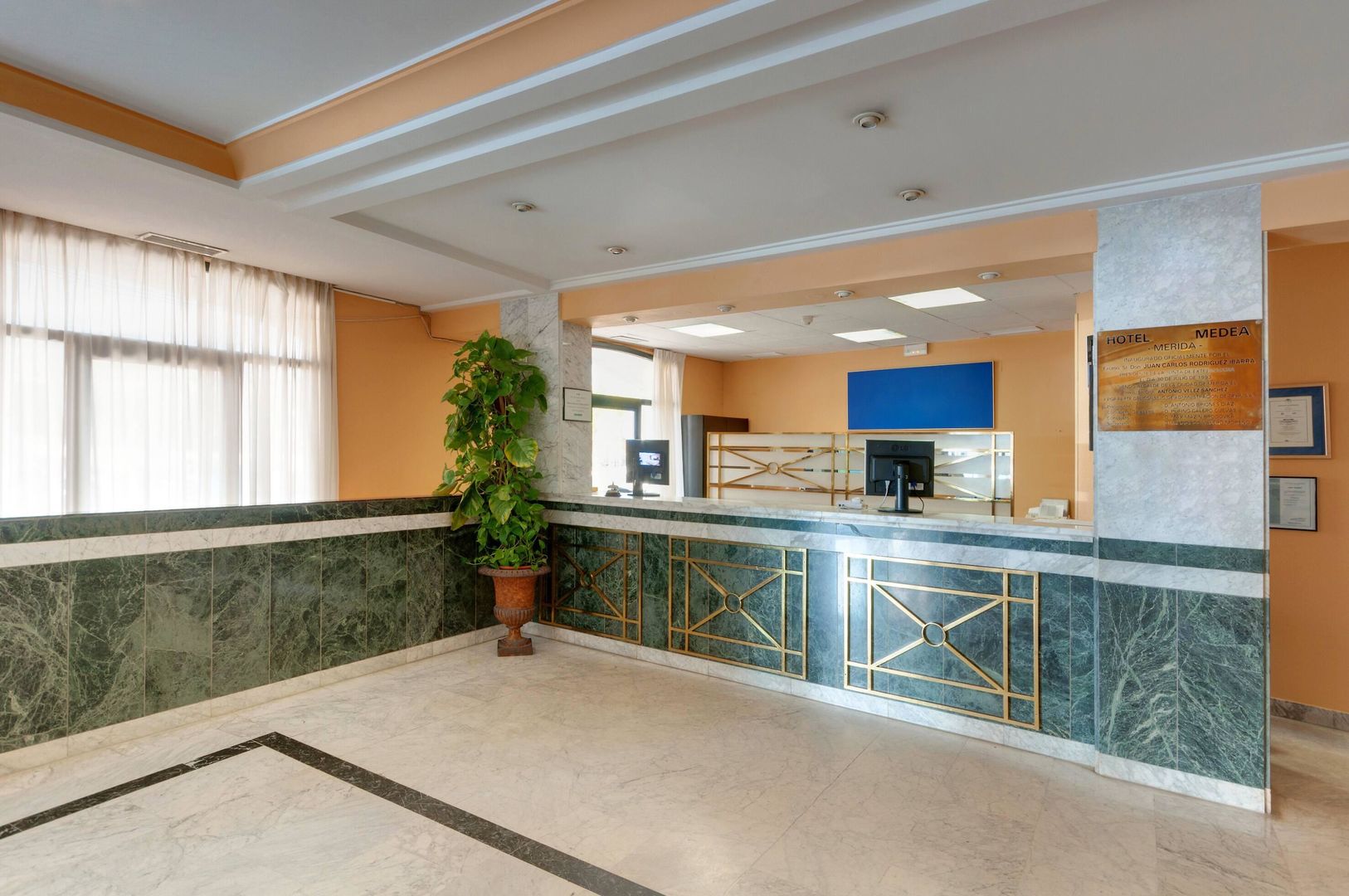 AZZ Merida Medea Hotel