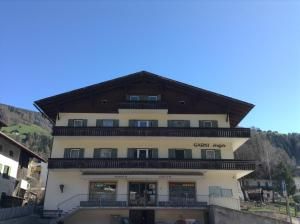 Garni Hofer