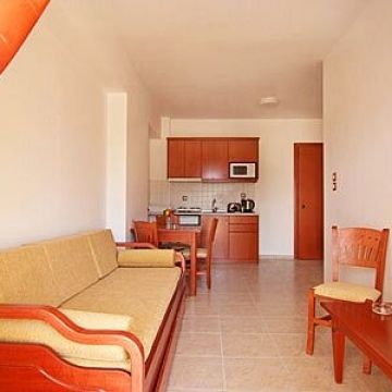 Pelopas Resort