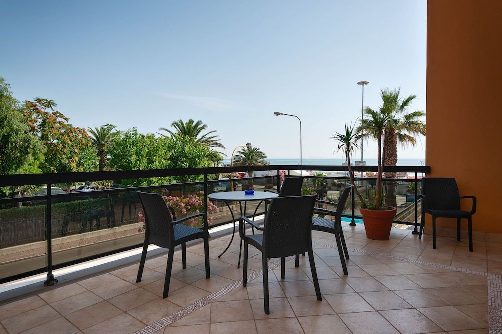 Hotel Paradiso