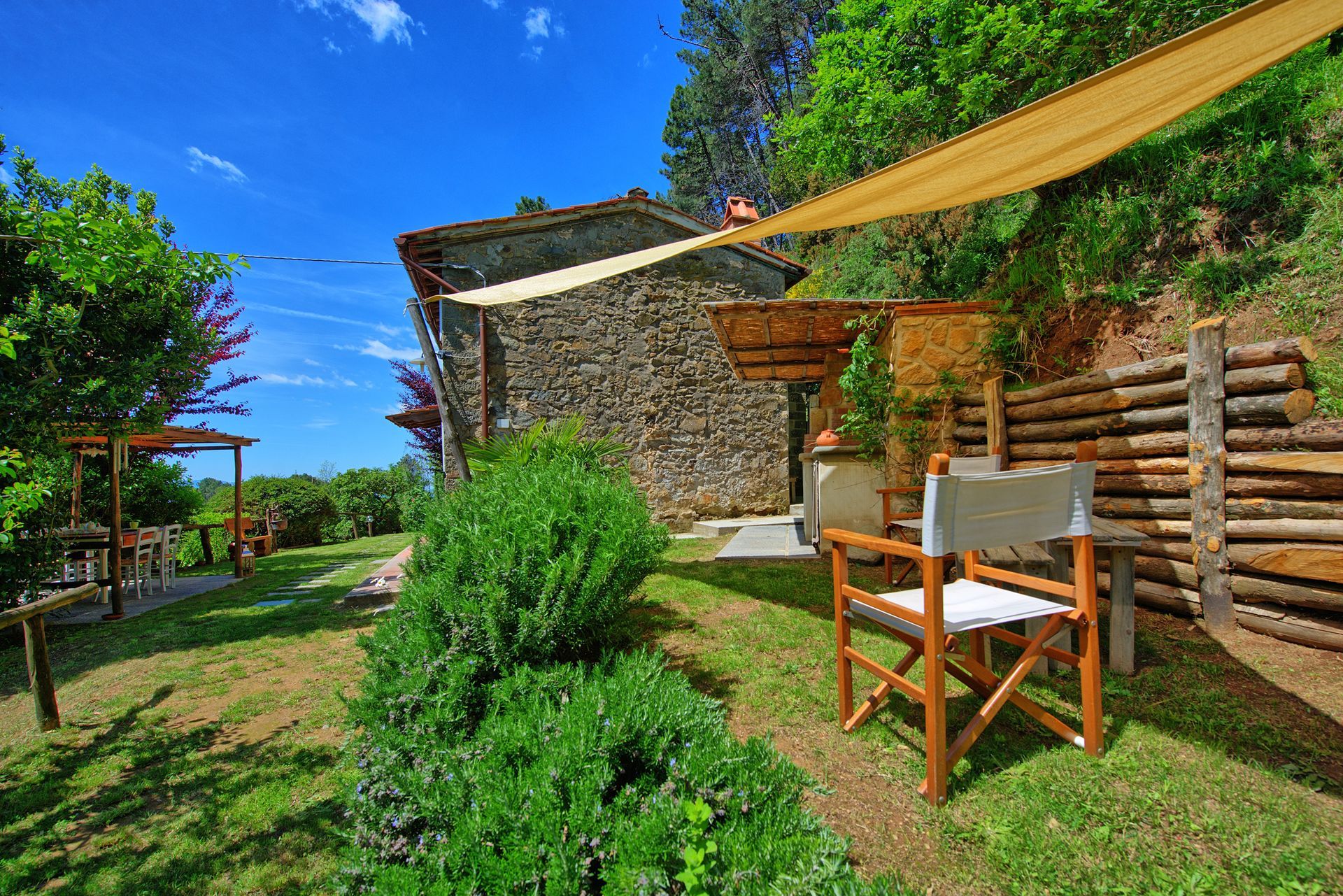 Casale Di Cozzile By Posarellivillas