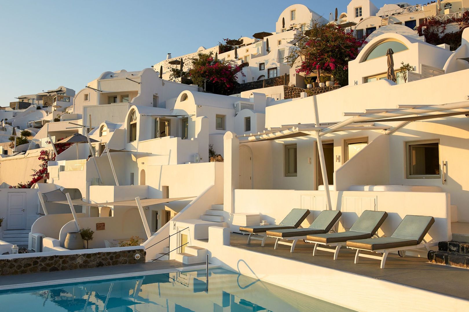 La Perla Villas & Suites