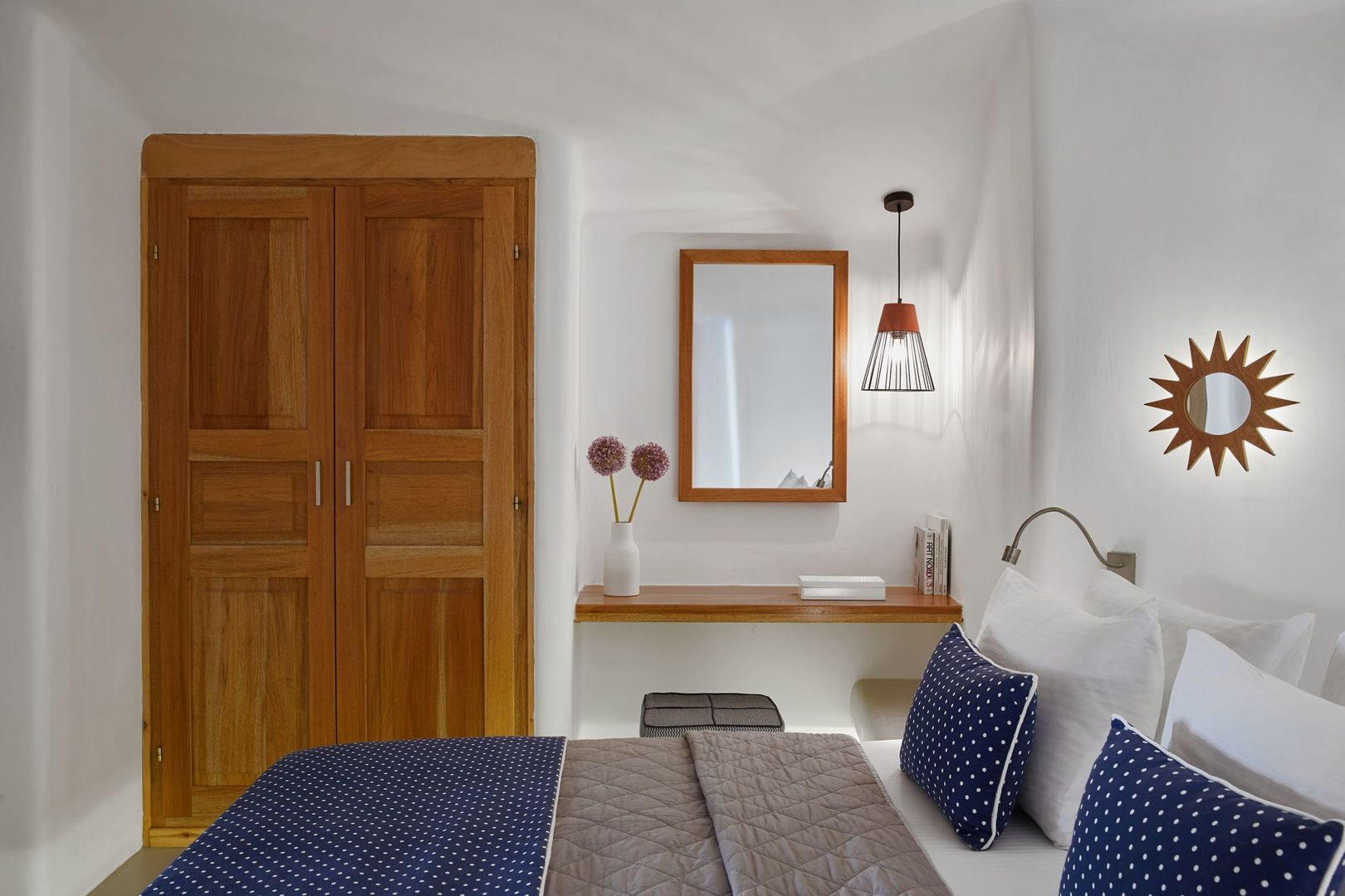 La Perla Villas & Suites