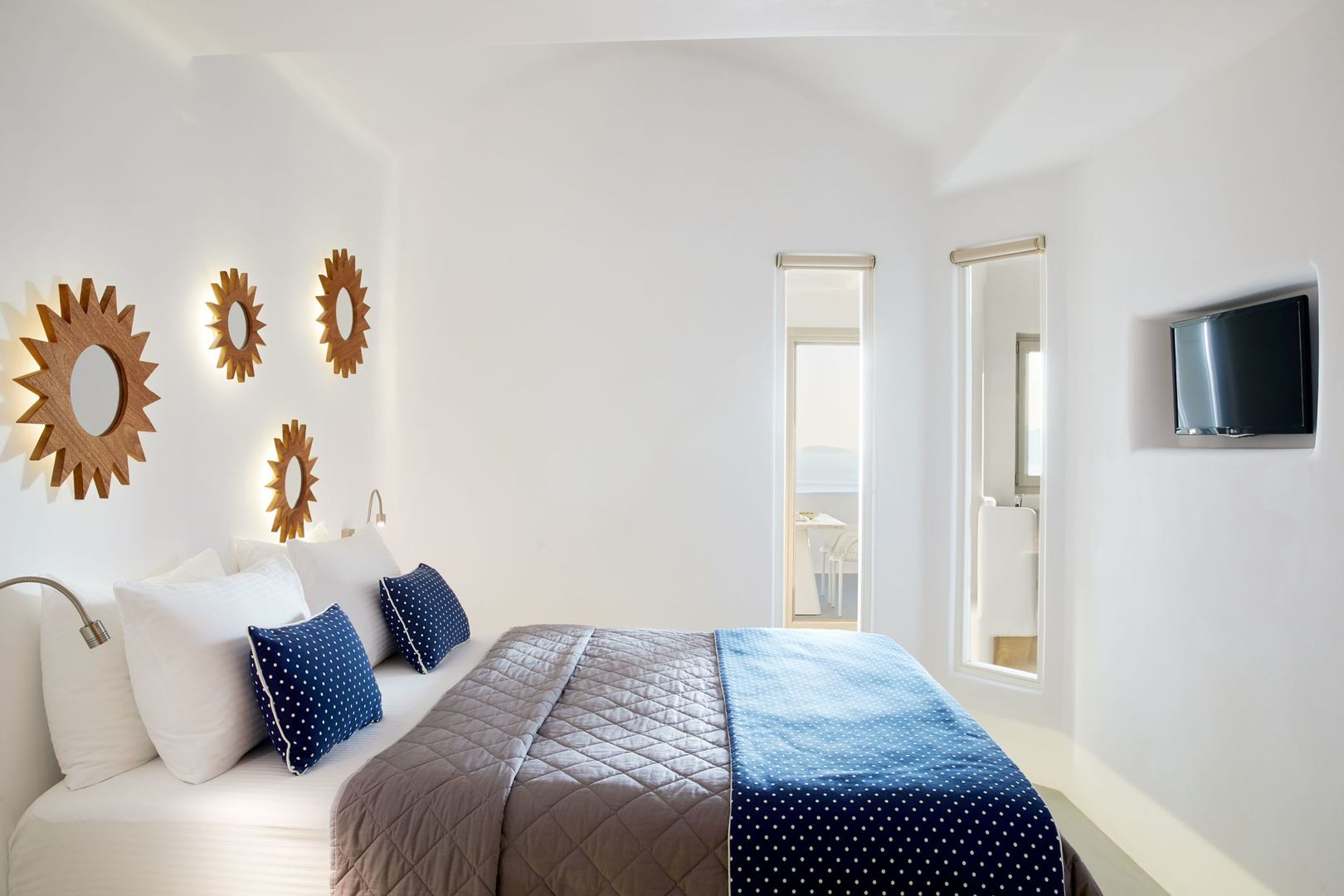 La Perla Villas & Suites