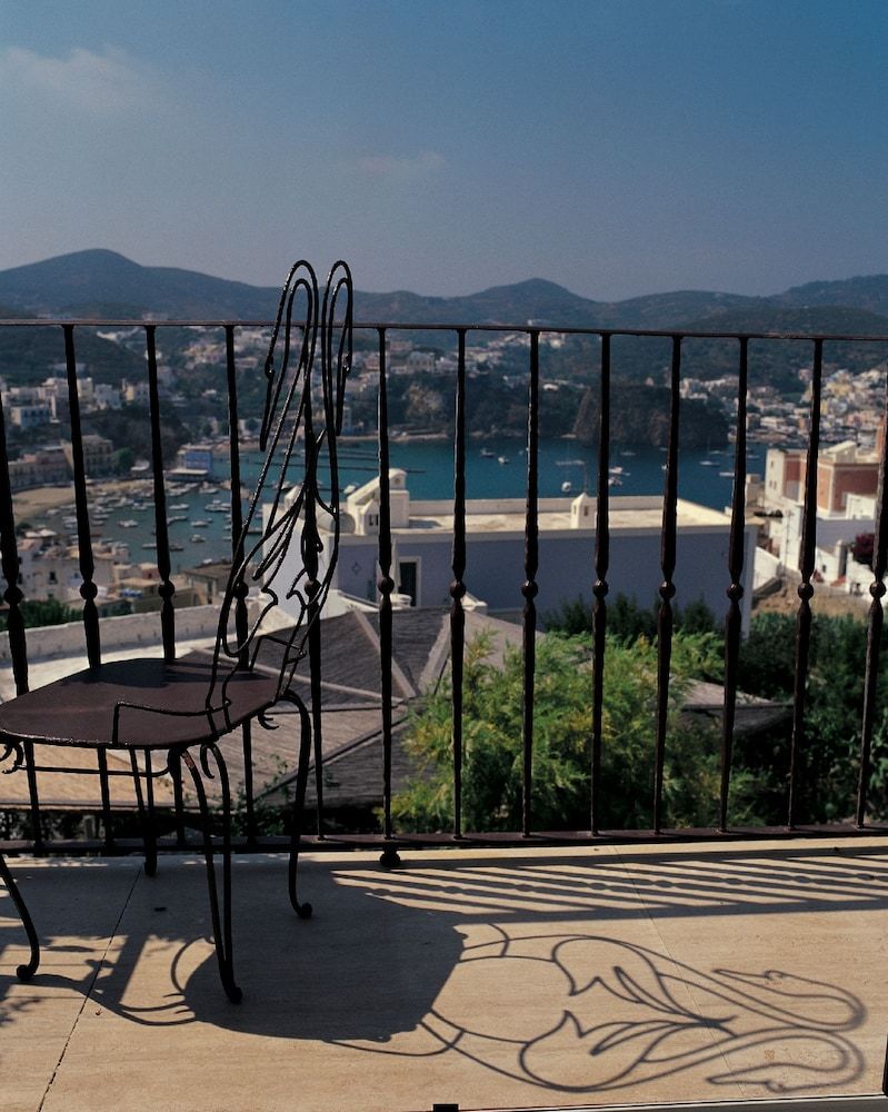 Villa Laetitia Ponza