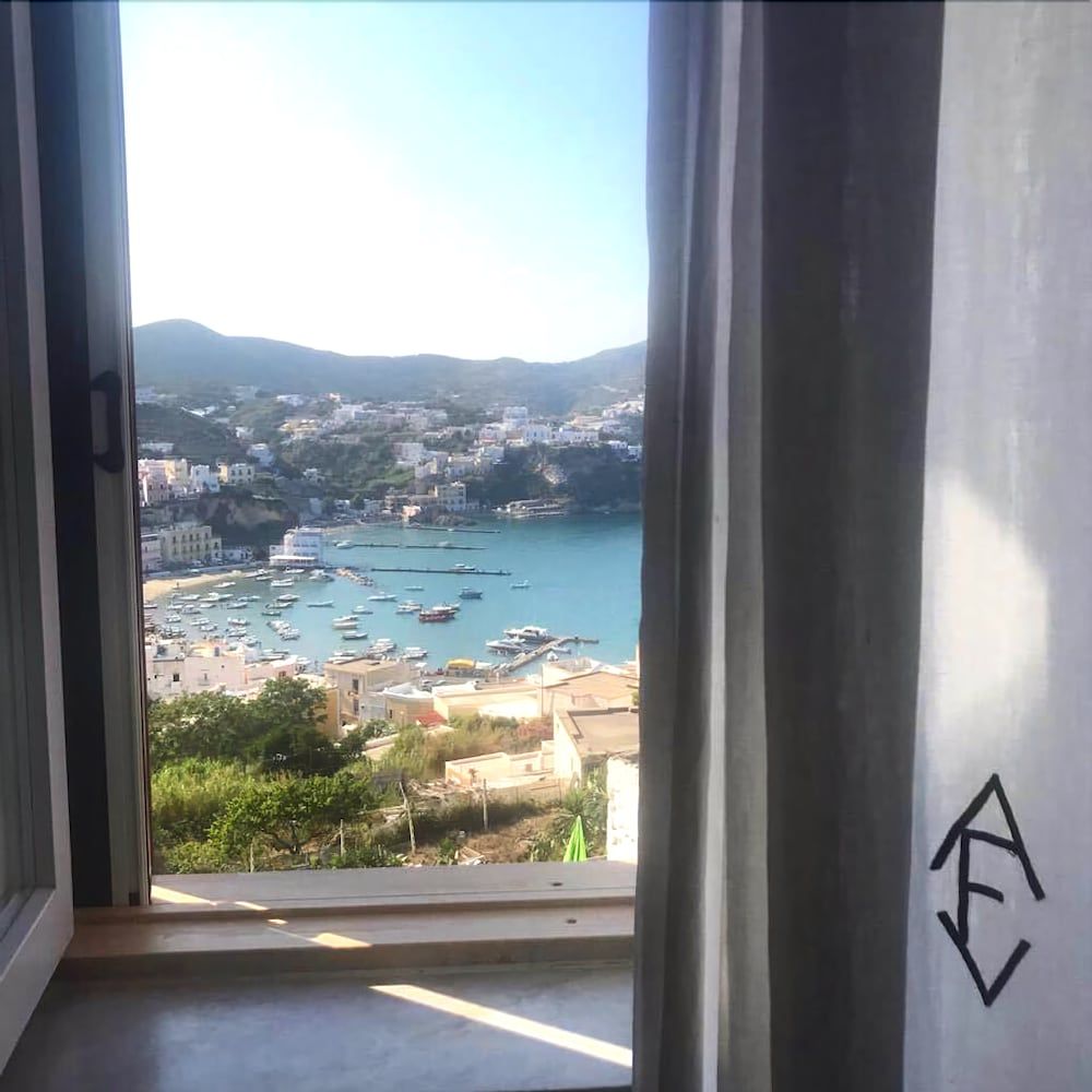 Villa Laetitia Ponza