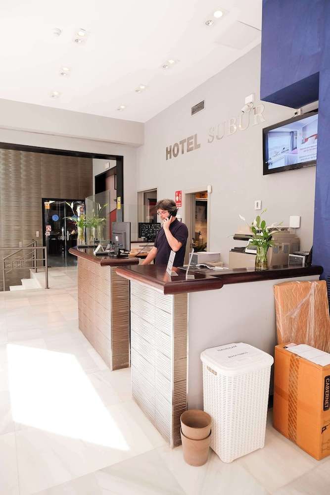 Hotel Subur