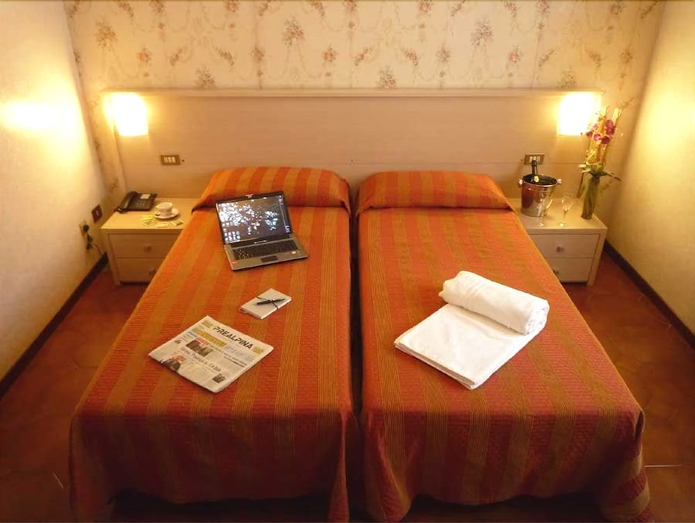 Hotel Montecarlo