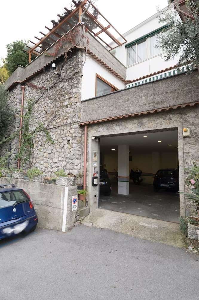 Dint' a Torre Bed & Breakfast