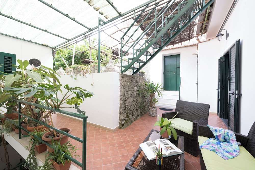 Dint' a Torre Bed & Breakfast