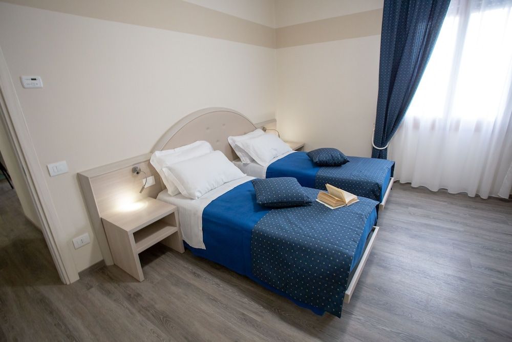 Home Hotel