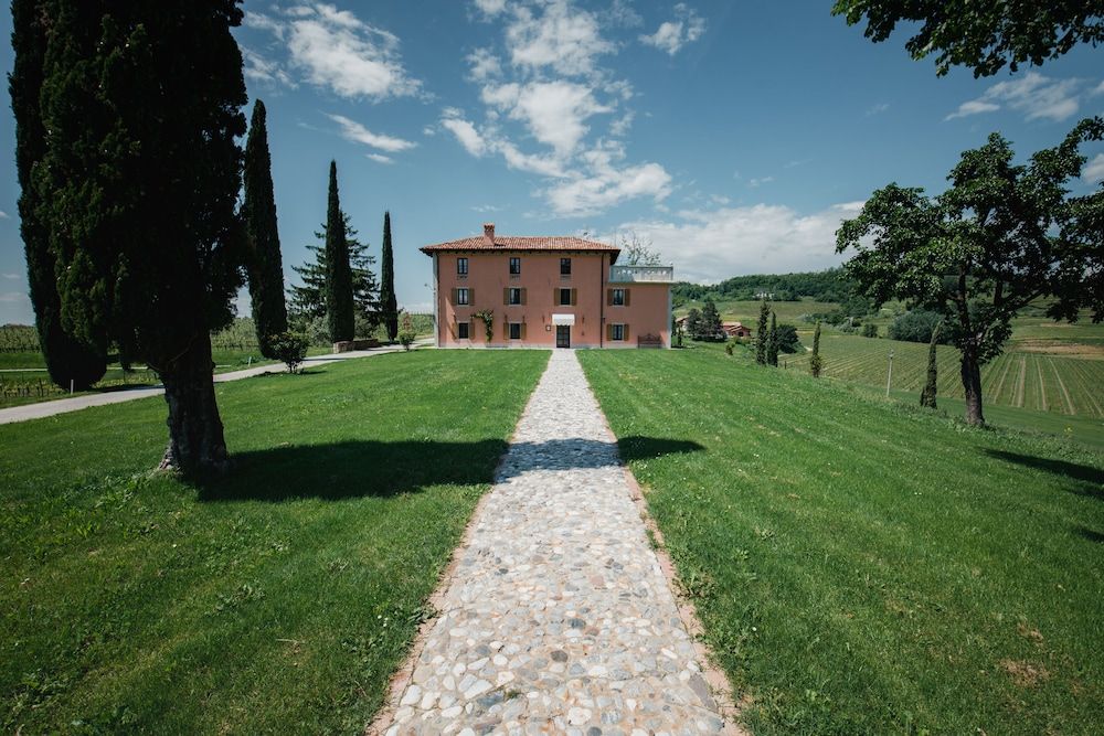 Casale in Collina