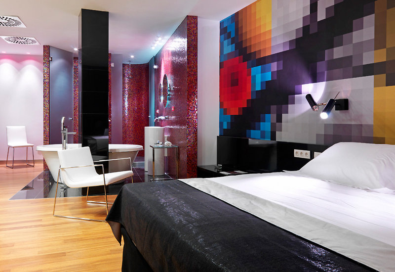 Paseo de Gracia Hotel, Sonder