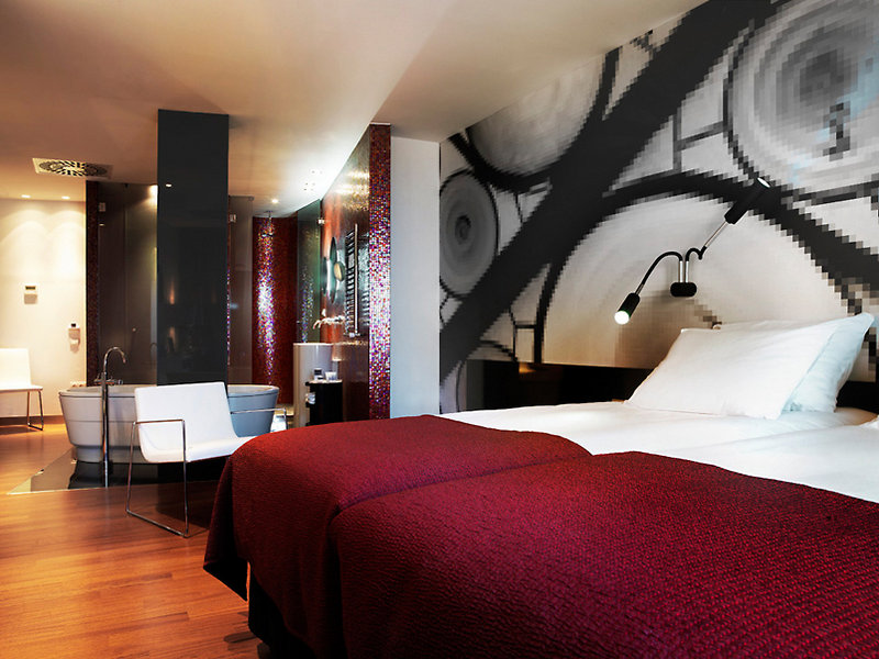 Paseo de Gracia Hotel, Sonder