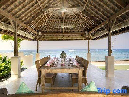 Siri Mendira Beach Villas