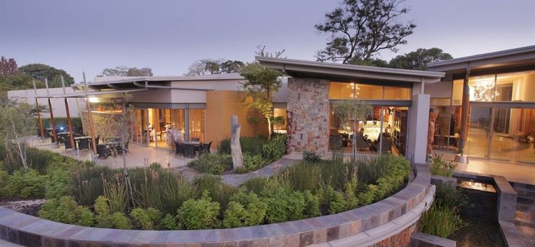 Seven Villa Hotel & Spa