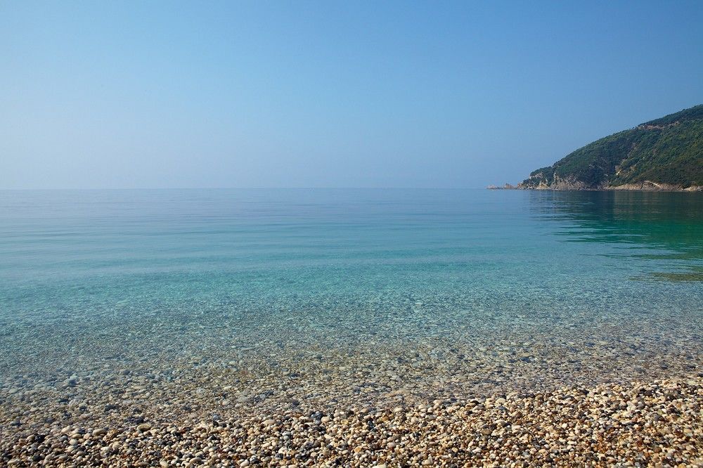 Lichnos Beach Hotel & Suites
