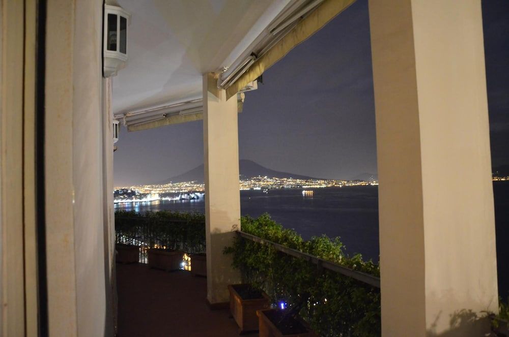 Suite 52