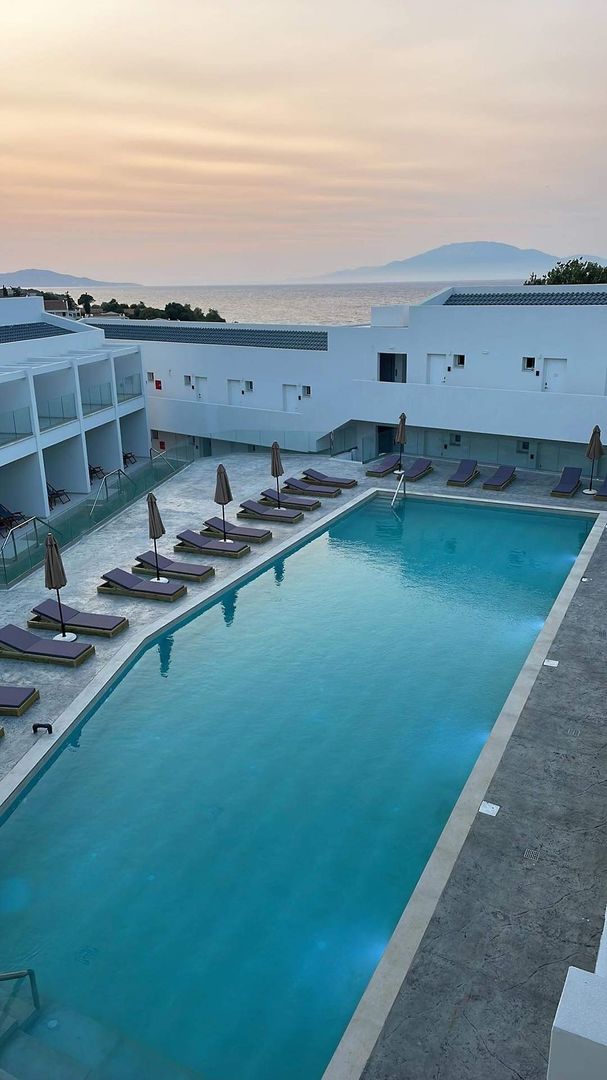 Mirage Bleu Hotel