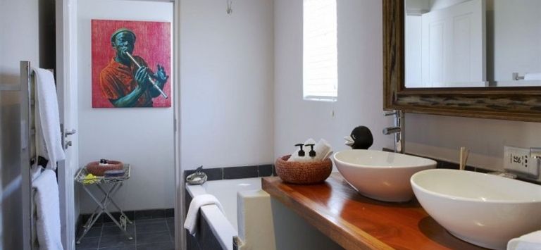 Abalone Hotel & Villas