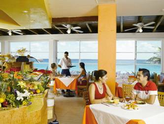 OLEO Cancun Playa