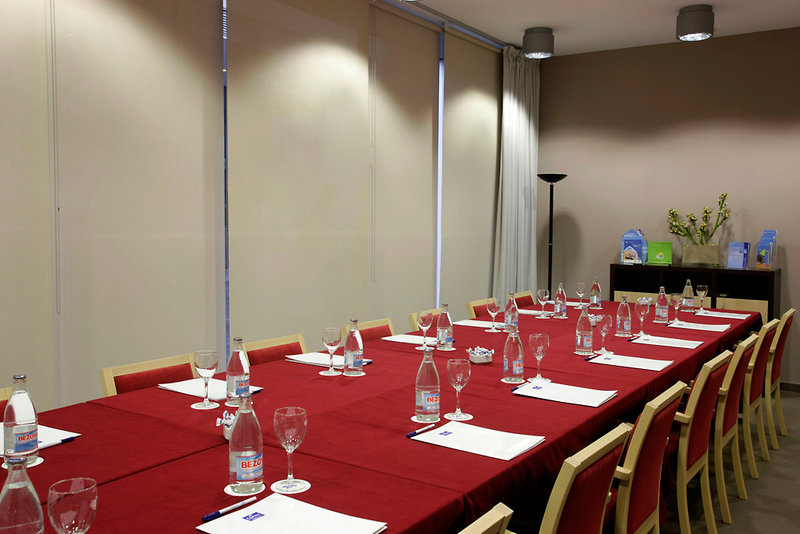 B&B HOTEL Girona 3