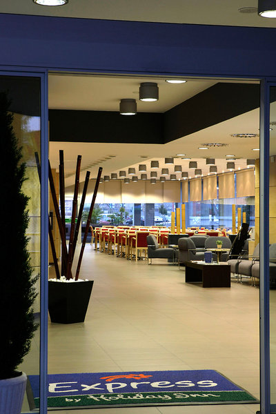B&B HOTEL Girona 3