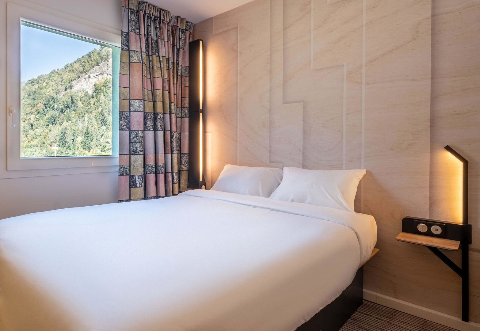 B&B HOTEL Cluses Sud