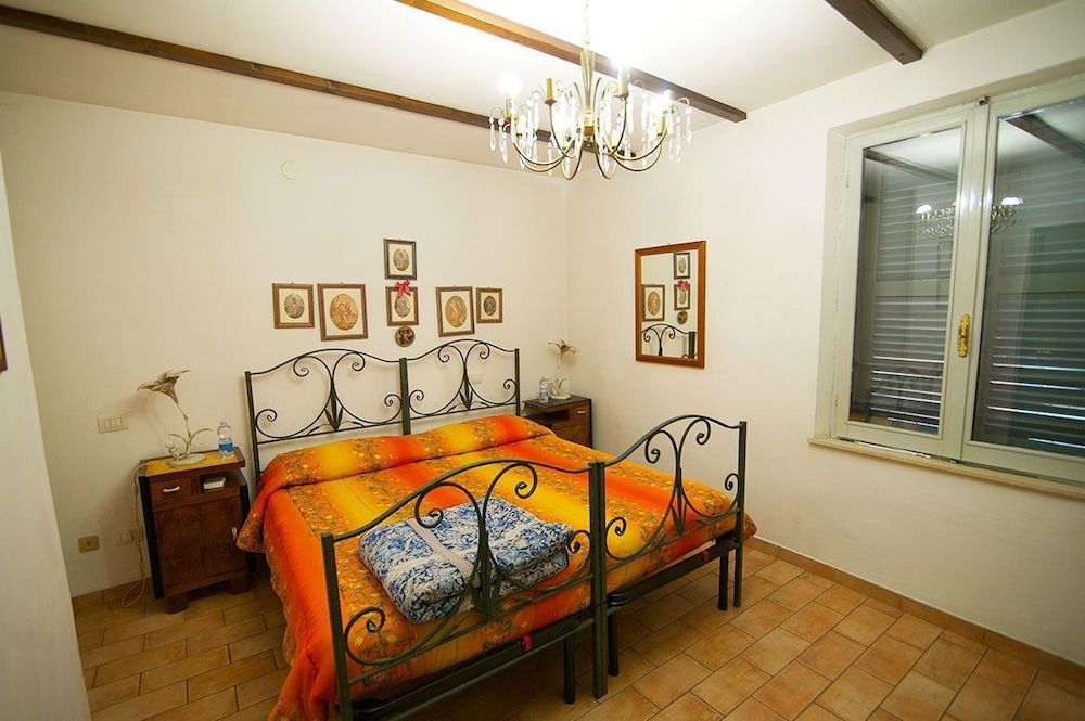 Casa Lapis