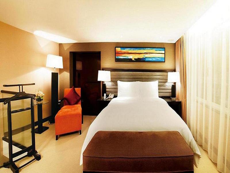 Sunshine Hotel