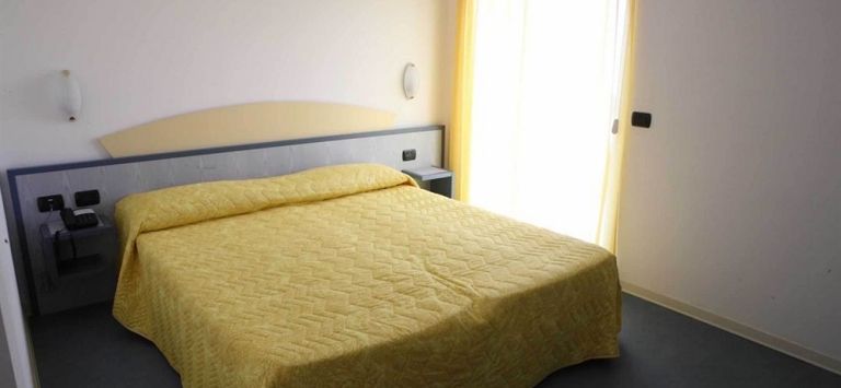 Hotel Enotria