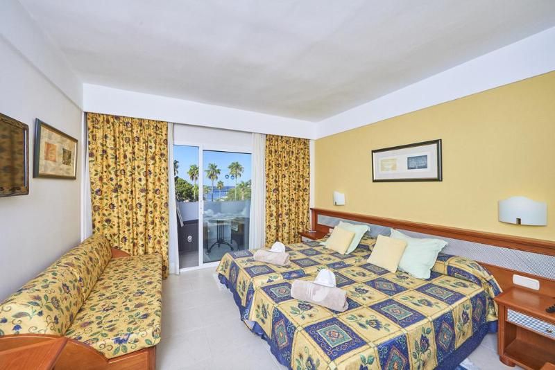 Hotel Rocamarina