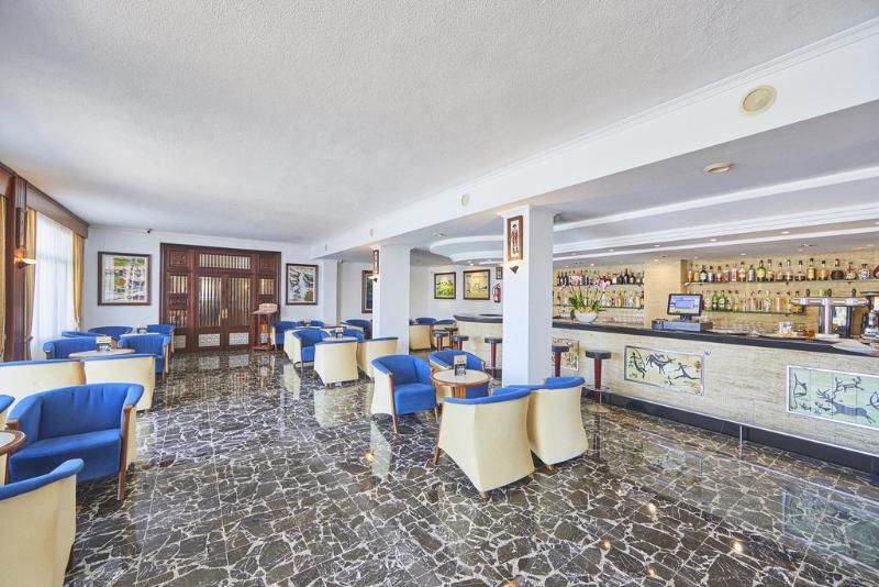 Hotel Rocamarina