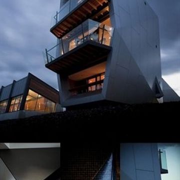 Mona Pavilions