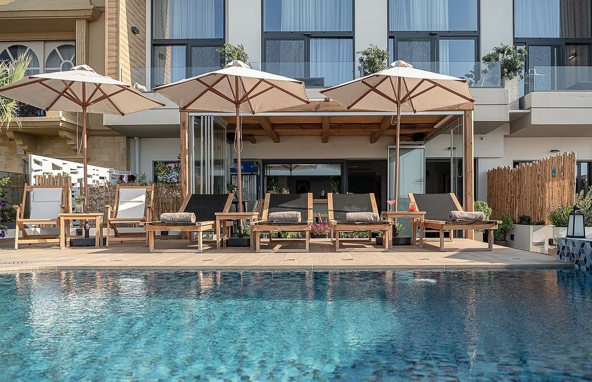 Calla Luxury Seafront Suites