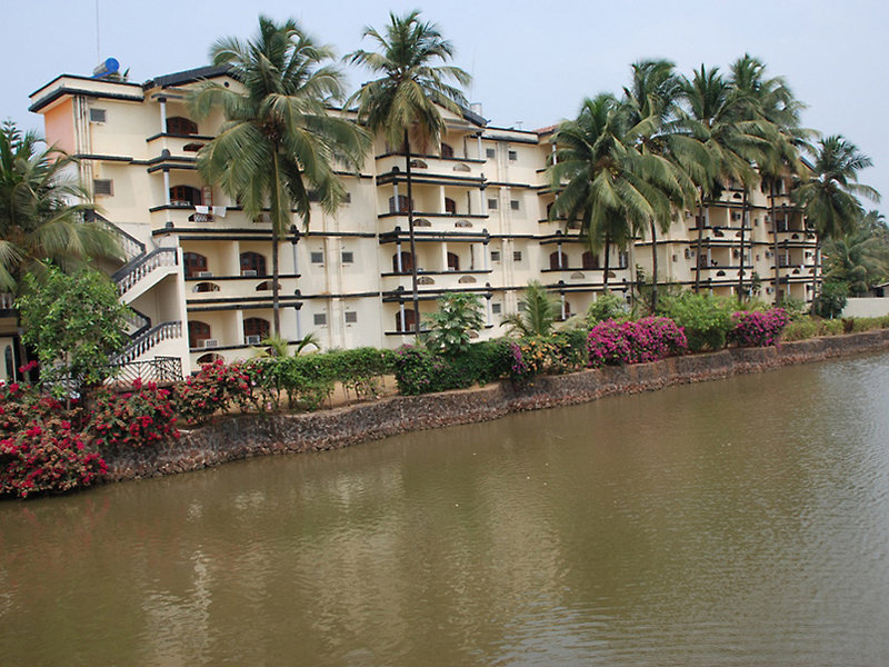 Maizons Lakeview Resort