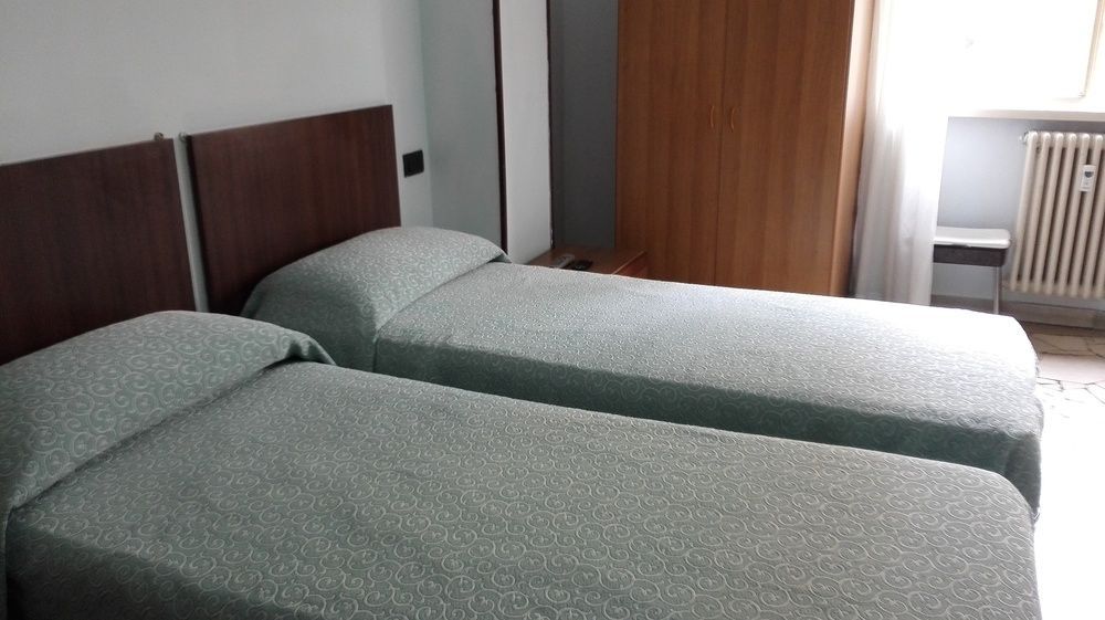 Hotel Mira