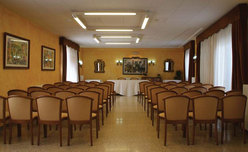 Hotel Pirineos Figueres by Pierre & Vacances