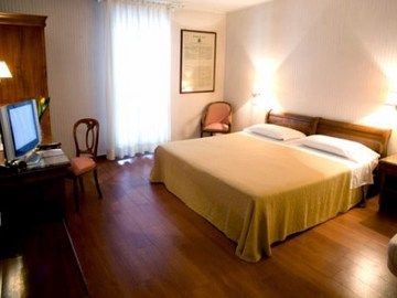 Hotel Diana